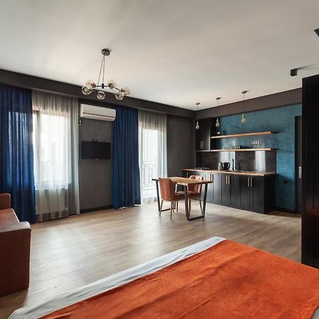 Irina'S Apartments Kutaisi Eksteriør bilde